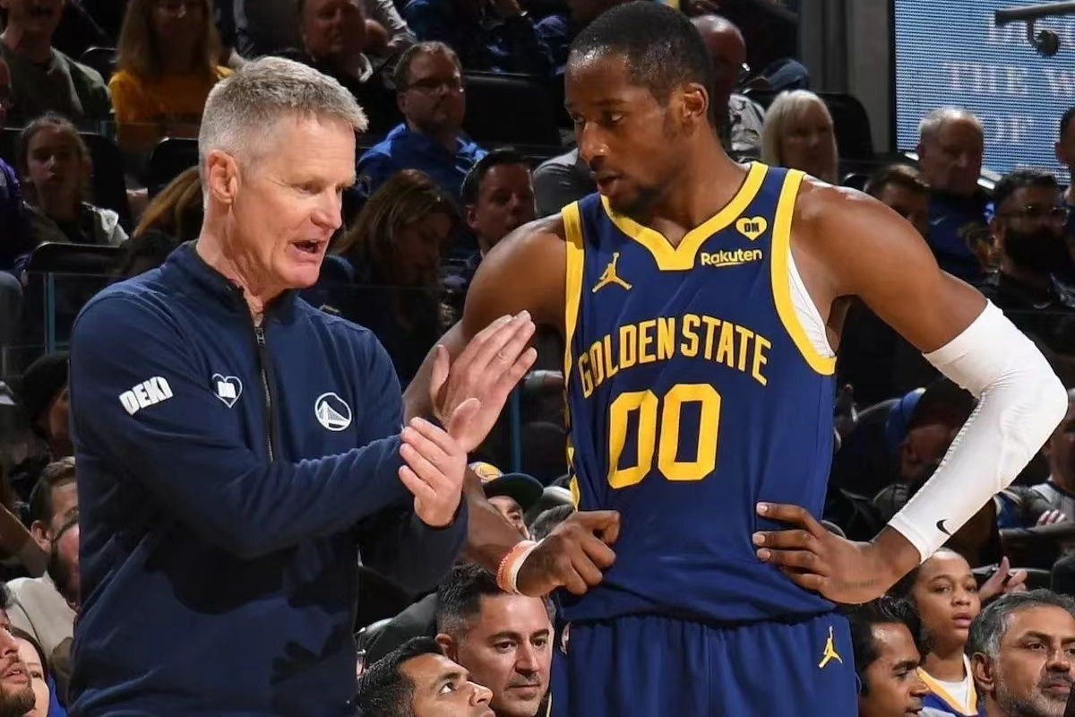 九游正版入口-包含赛后NBA季后赛焦点战，夏洛特黄蜂调整名单，更衣室稳定，轮换策略成焦点的词条